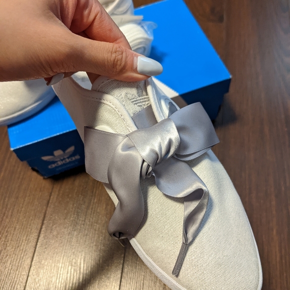 Adidas Japan Limited Sneakers - Picture 2 of 4